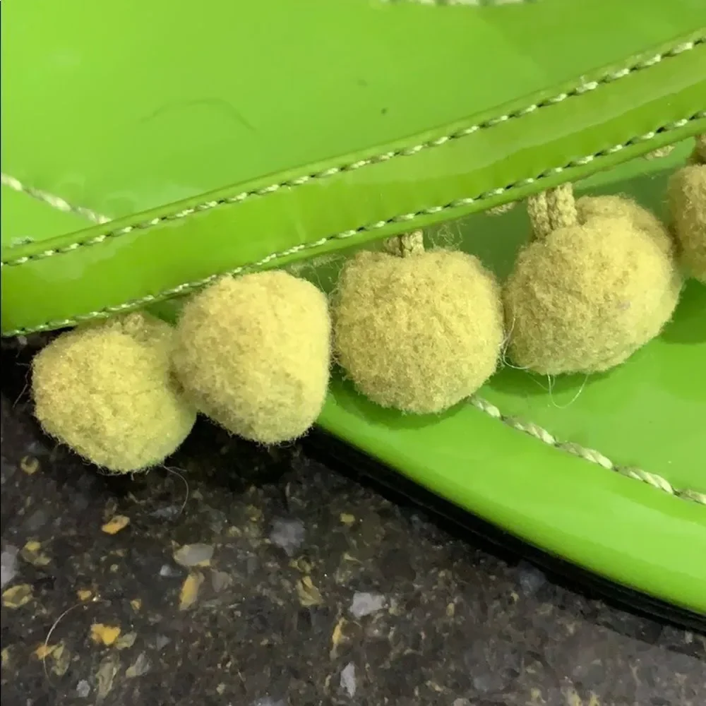Tory Burch RARE Tennis Ball 🎾 Pom Pom Flip Flops